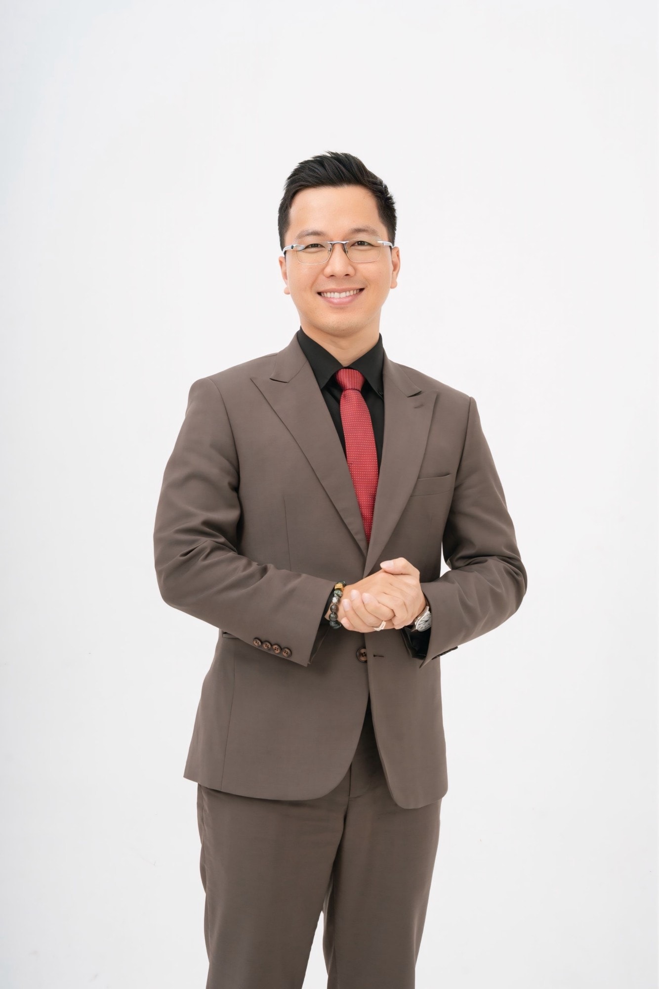 Nguyễn Thành Vinh - Trưởng phòng Kinh doanh - Team Leader Light Team